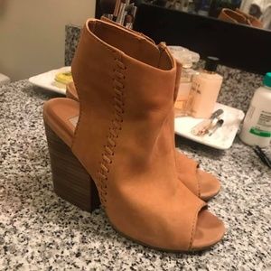 Steve Madden Peep toe booties size 7